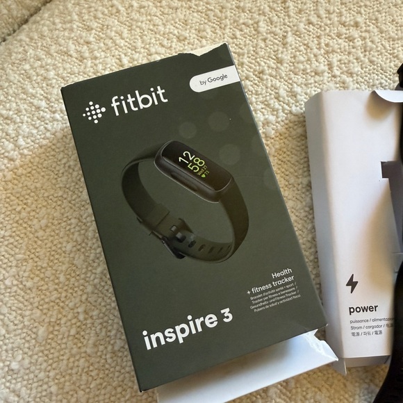 Fitbit Inspire 3 Black Fitness Tracker - Picture 2 of 3